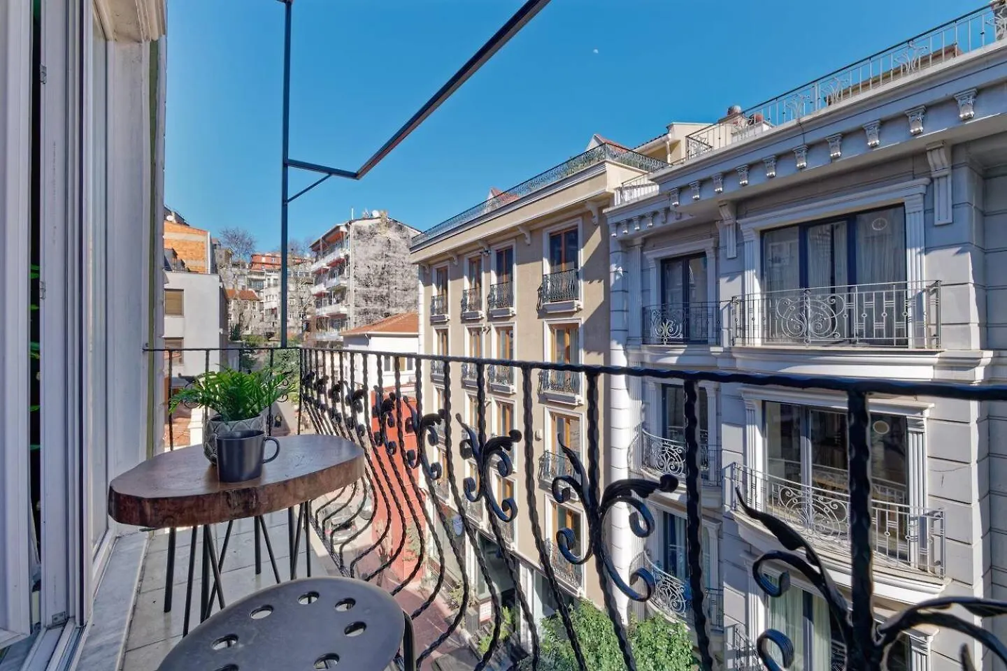 Cozy Center 1Br W Balcony Near Galataport ! Apartment Istanbul Turkey