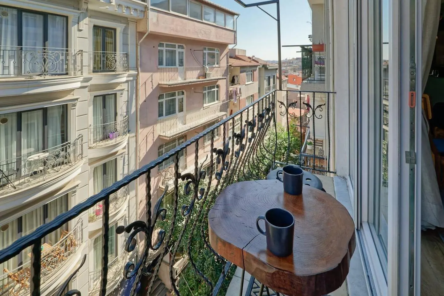 Cozy Center 1Br W Balcony Near Galataport ! Apartment Istanbul